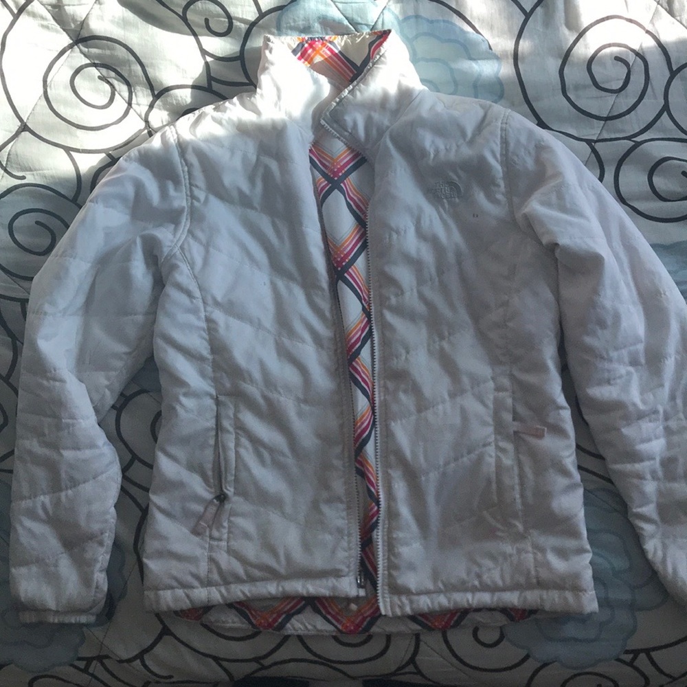 White reverseable North face jacket